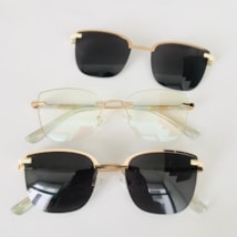 Armação de óculos de grau - Alexa 3 pontos cod 6014 - dourado ponteira transparente C2 clip on detalhe dourado Armação de óculos de grau - Alexa 3 pontos cod 6014 - dourado ponteira transparente C2 clip on detalhe dourado