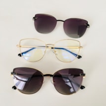 Armação de óculos de grau - Aurora 2.0 versão 95951 - dourado clip on preto C3 Armação de óculos de grau - Aurora 2.0 versão 95951 - dourado clip on preto C3