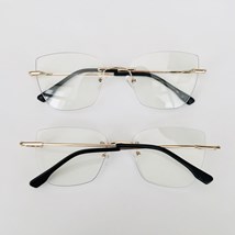 Armação de óculos de grau - Daniela 3 pontos cod 50035 - dourado ponteira preta C4