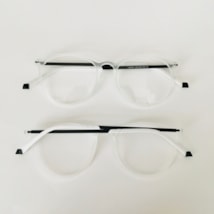 Armação de óculos de grau - Elen Slim fosco 5801 - transparente ponteira branca C3 Armação de óculos de grau - Elen Slim fosco 5801 - transparente ponteira branca C3