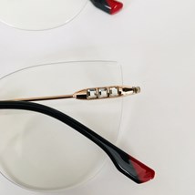 Armação de óculos de grau - Eloise 3 pontos cod 81027 - Rose gold ponteira preta detalhe vermelho C5