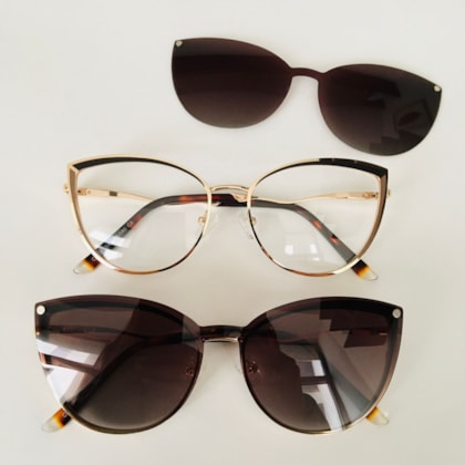 Armação de óculos de grau - Juliane C0131 - dourado detalhe preto e marrom lente marrom C4 Armação de óculos de grau - Juliane C0131 - dourado detalhe preto e marrom lente marrom C4