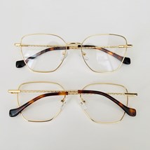 Armação de óculos de grau - Lígia 313 - dourado C3