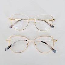 Armação de óculos de grau - Mariana 303 - branco com dourado C3 Armação de óculos de grau - Mariana 303 - branco com dourado C3