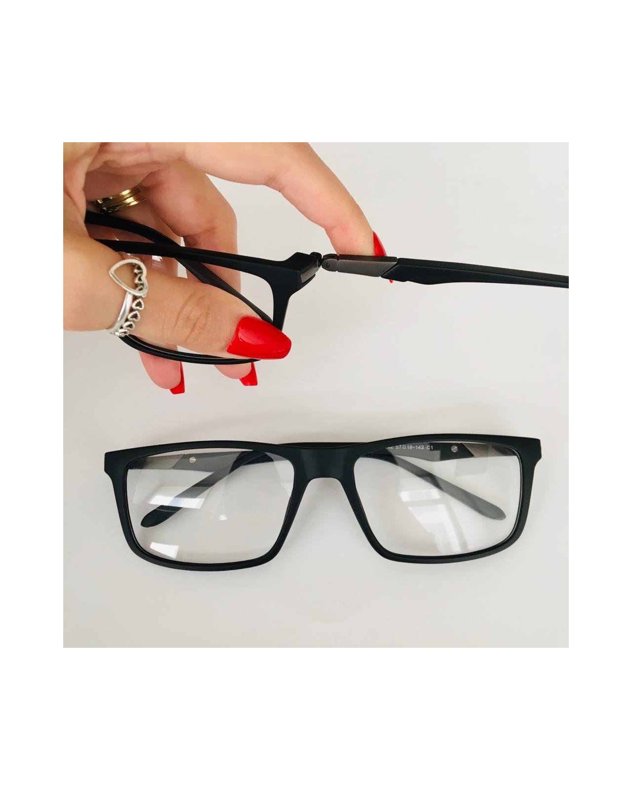 image_ba1f8ce9-cf0d-40e2-9f3a-4e411f6e418d