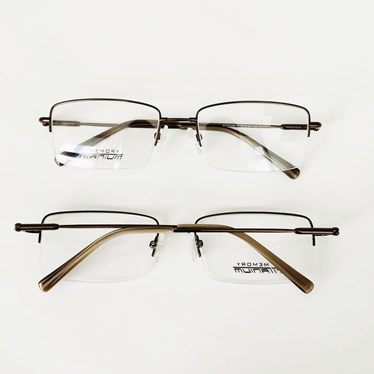 Armação de óculos de grau masculino - Luis 6588 titanium - Bronze C4