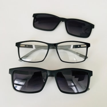 Armação de óculos de grau masculino - Thiaguinho 0270 - preto haste detalhe branco e cinza clip on preto fosco C1