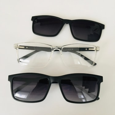 Armação de óculos de grau masculino - Thiaguinho 0270 - transparente haste preto clip on preto c3