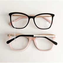 Armação de óculos de grau - Megan Two - Preto fundo rosa