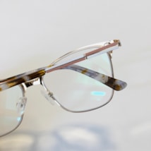 Armação de óculos de grau - modelo 0232 - branco com dourado
