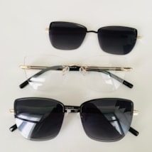 Armação de óculos de grau - Olívia 3 pontos cod 0195 - dourado haste preta clip on preto C3 Armação de óculos de grau - Olívia 3 pontos cod 0195 - dourado haste preta clip on preto C3