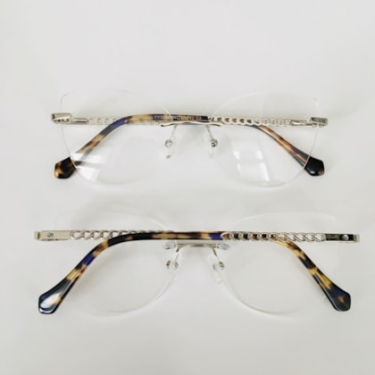 Armação de óculos de grau - Thaila Elos 3 pontos código 3001 - prata ponteira animal print detalhe azul C3 Armação de óculos de grau - Thaila Elos 3 pontos código 3001 - prata ponteira animal print detalhe azul C3