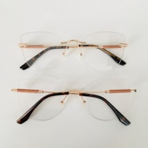 Armação de óculos de grau - Yara Glow 3 pontos 81032/80041 - dourado brilho rose ponteira animal print c4