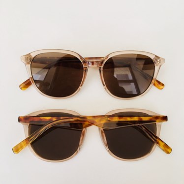 Óculos de sol - Trindade 0674 - dourado transparente c52